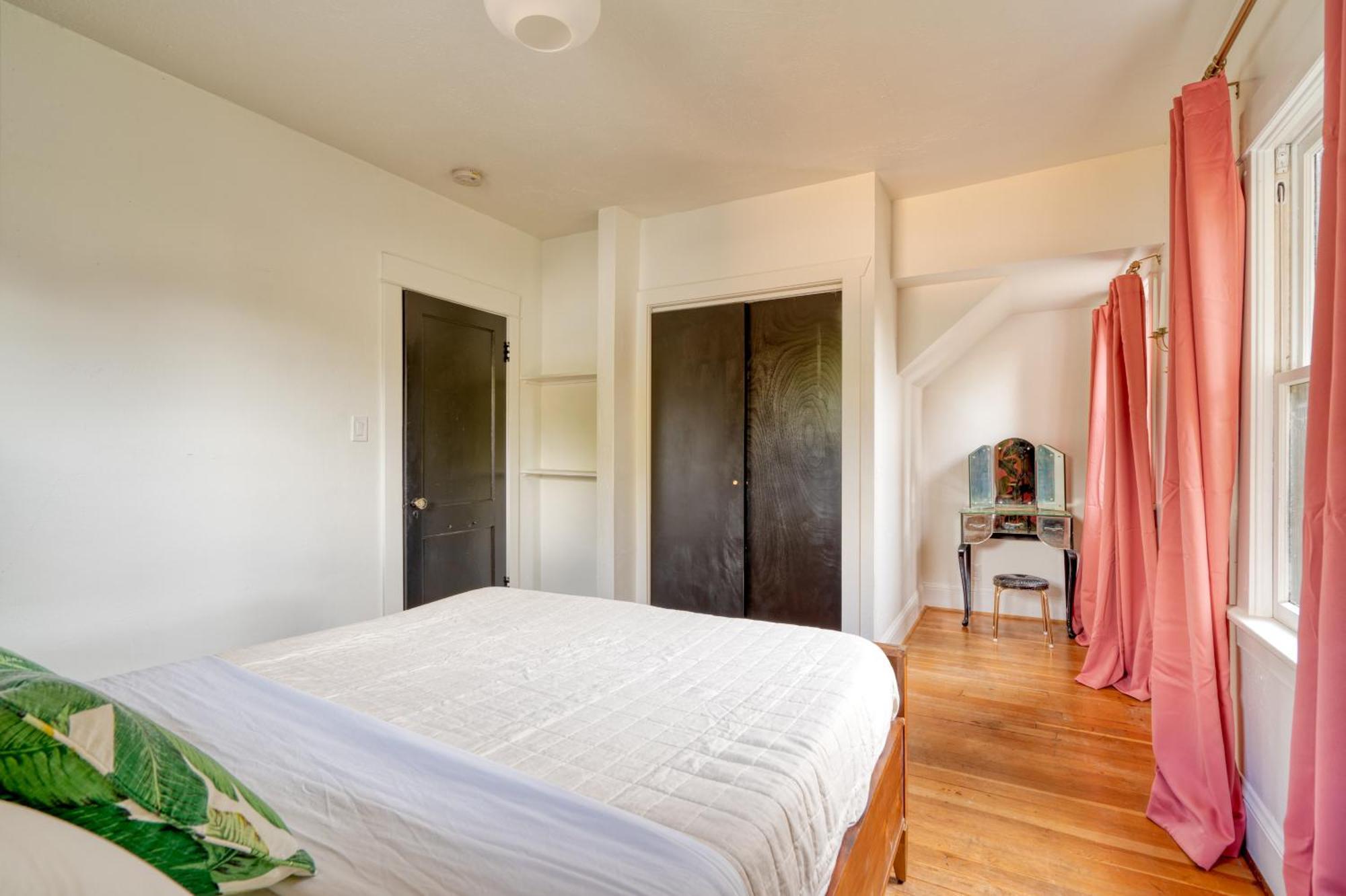 Collection - Lively 2br Old Hollywood - 92 Walkscore Apartment