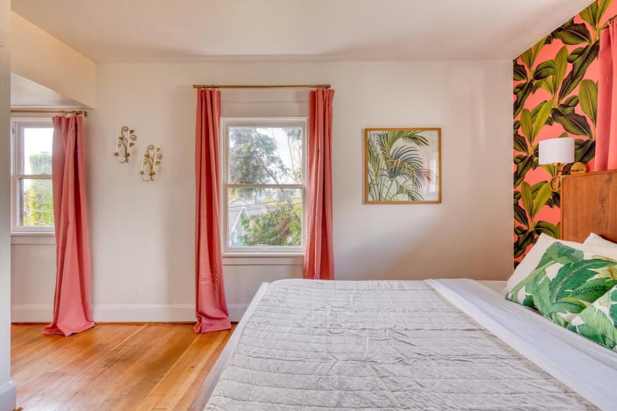 Apartment Collection - Lively 2br Old Hollywood - 92 Walkscore
